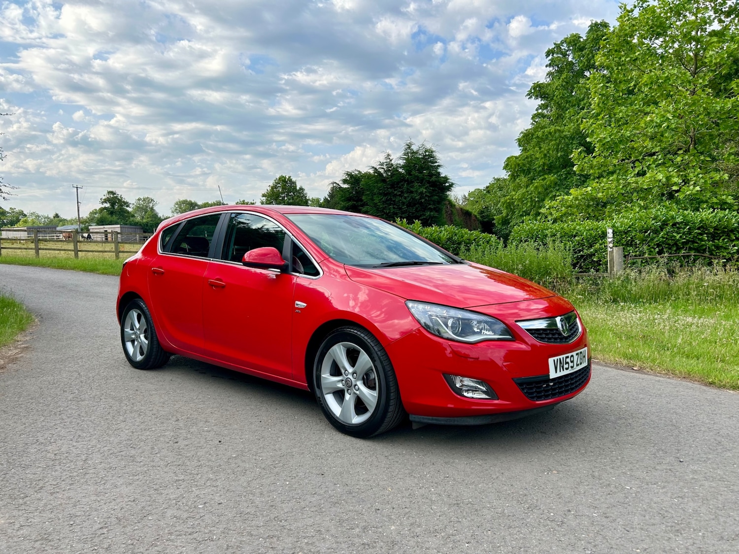 Used Vauxhall Astra 2009 for sale - 76380172: Photo 2