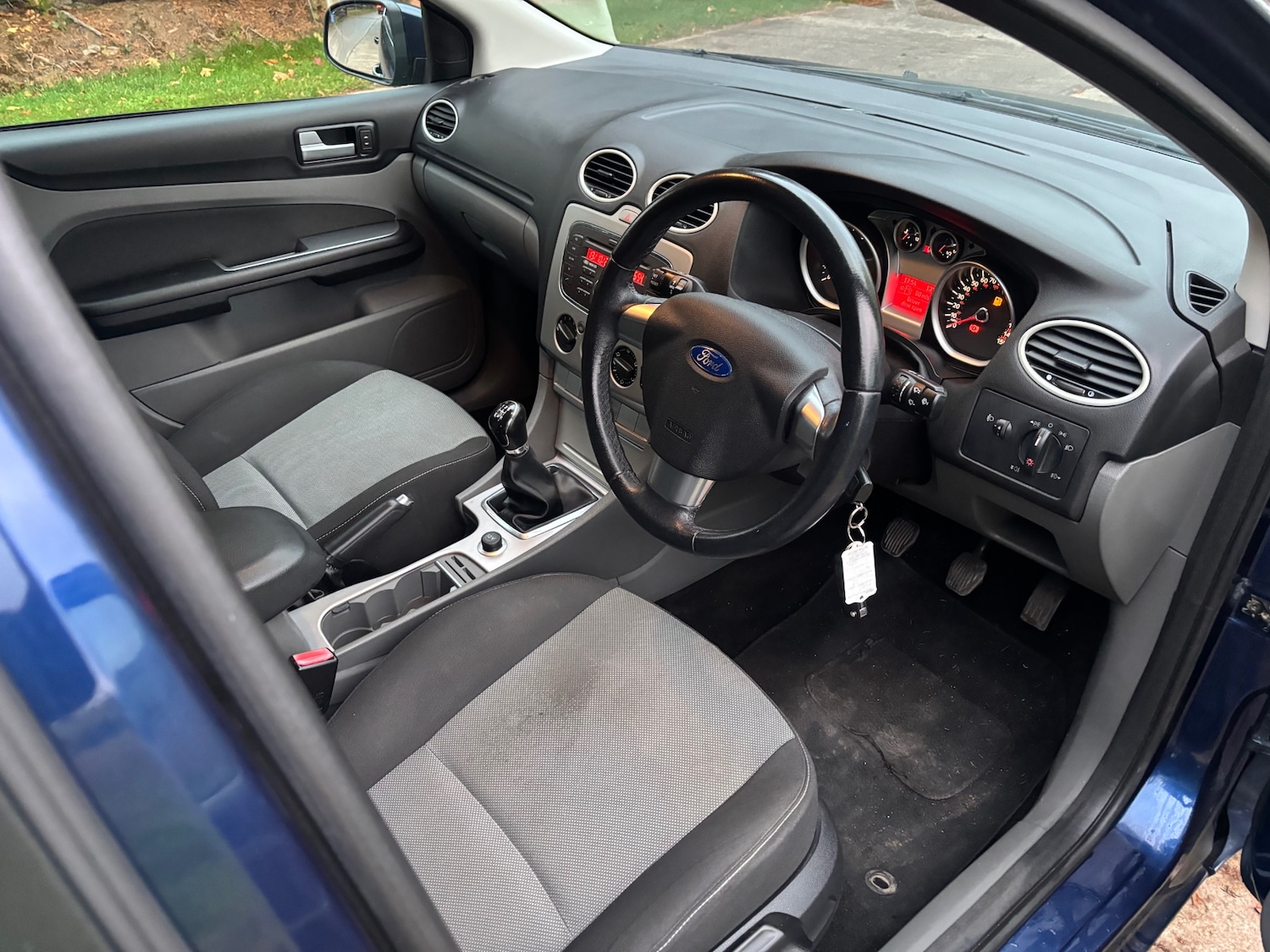 Used Ford Focus 2010 for sale - 76455574: Photo 13