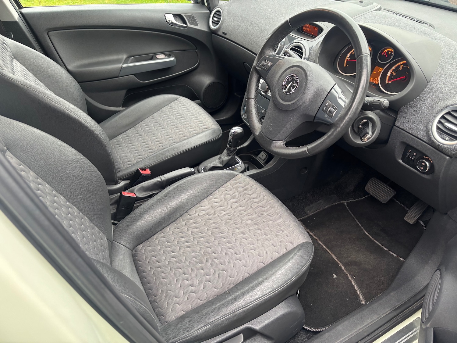 Used Vauxhall Corsa 2011 for sale - 77164681: Photo 11