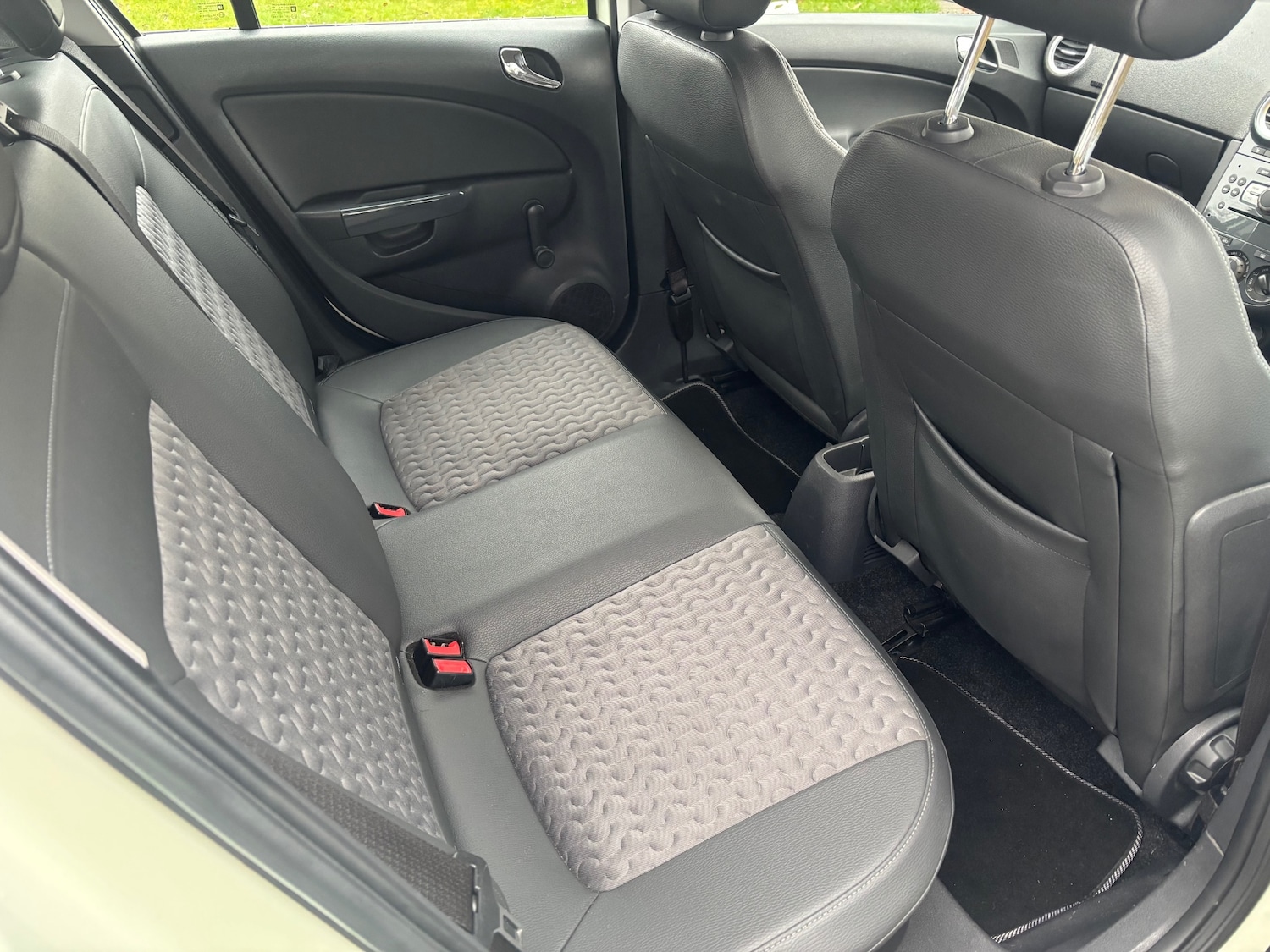 Used Vauxhall Corsa 2011 for sale - 77164681: Photo 12