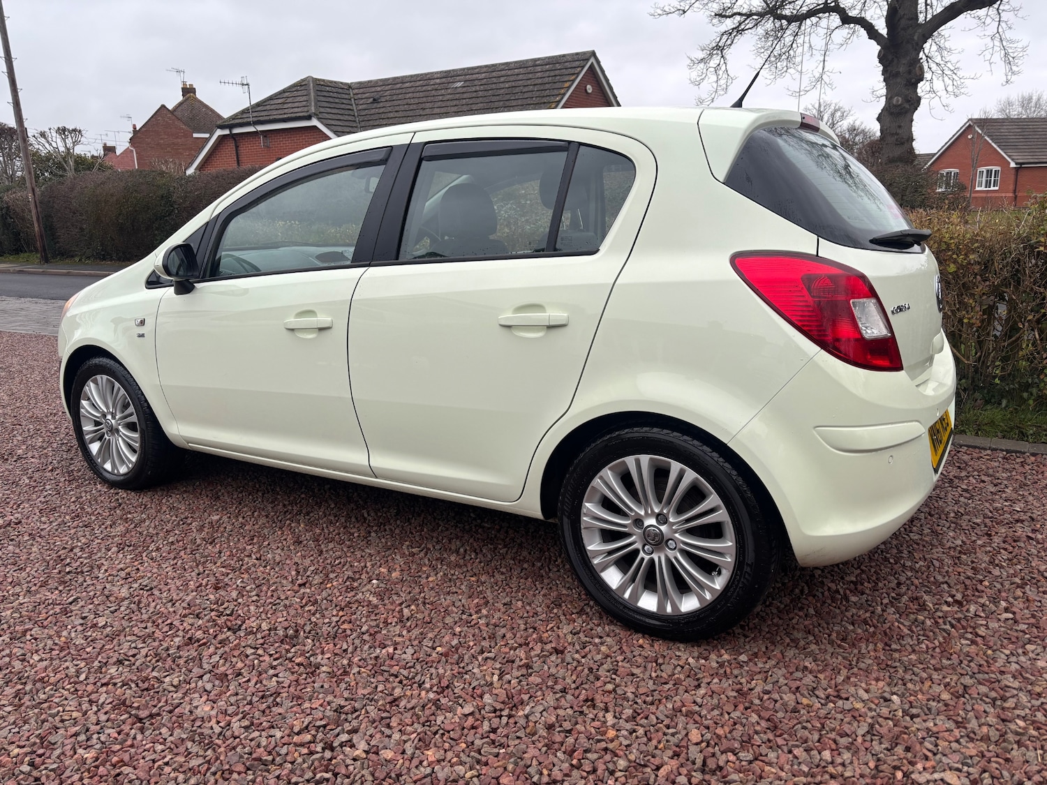 Used Vauxhall Corsa 2011 for sale - 77164681: Photo 5