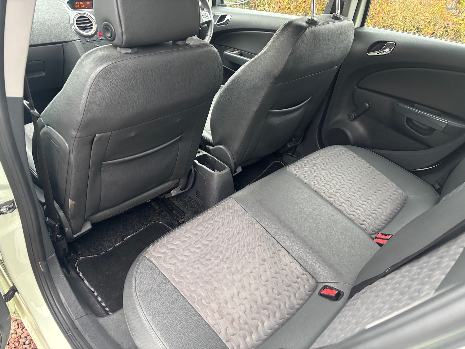 Used Vauxhall Corsa 2011 for sale - 77164681: Photo 9