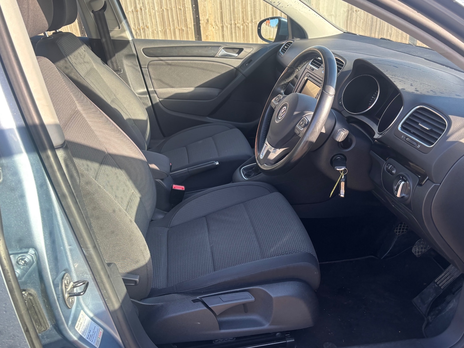 Used Volkswagen Golf 2011 for sale - 76616845: Photo 8