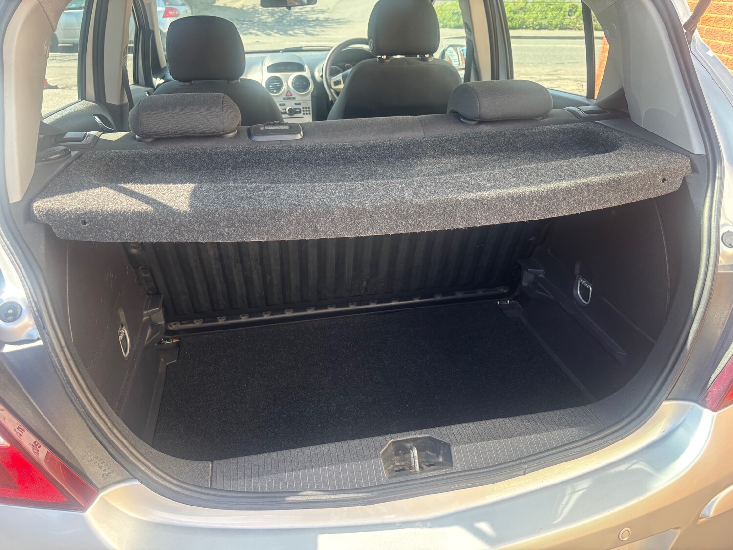 Used Vauxhall Corsa 2010 for sale - 78151026: Photo 8