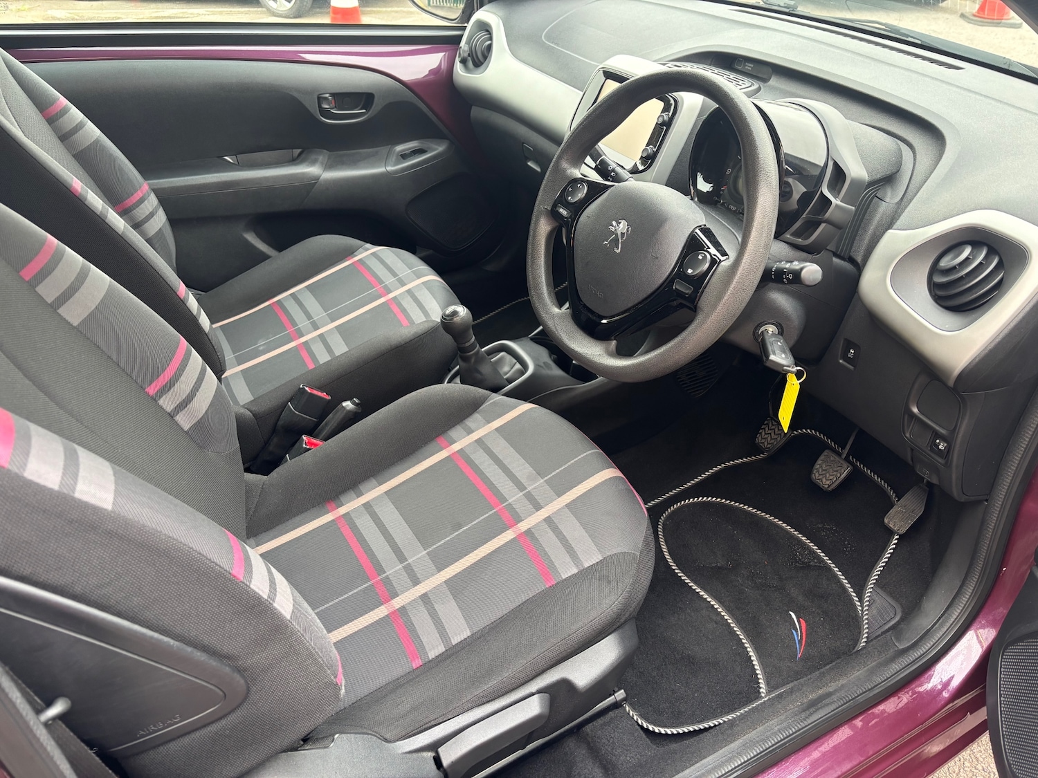 Used Peugeot 108 2015 for sale - 77801768: Photo 12