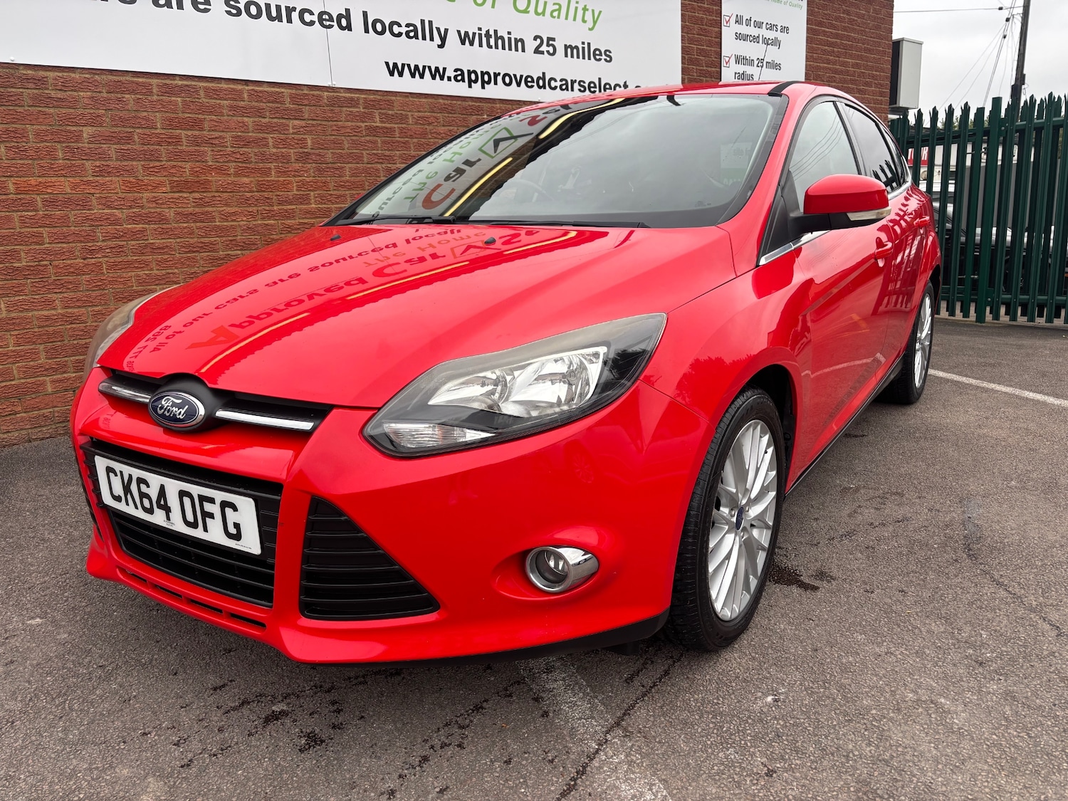 Used Ford Focus 2014 for sale - 77776391: Photo 2