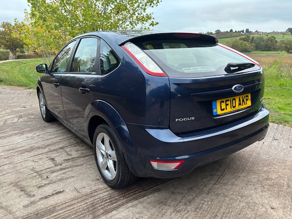 Used Ford Focus 2010 for sale - 76271615: Photo 6
