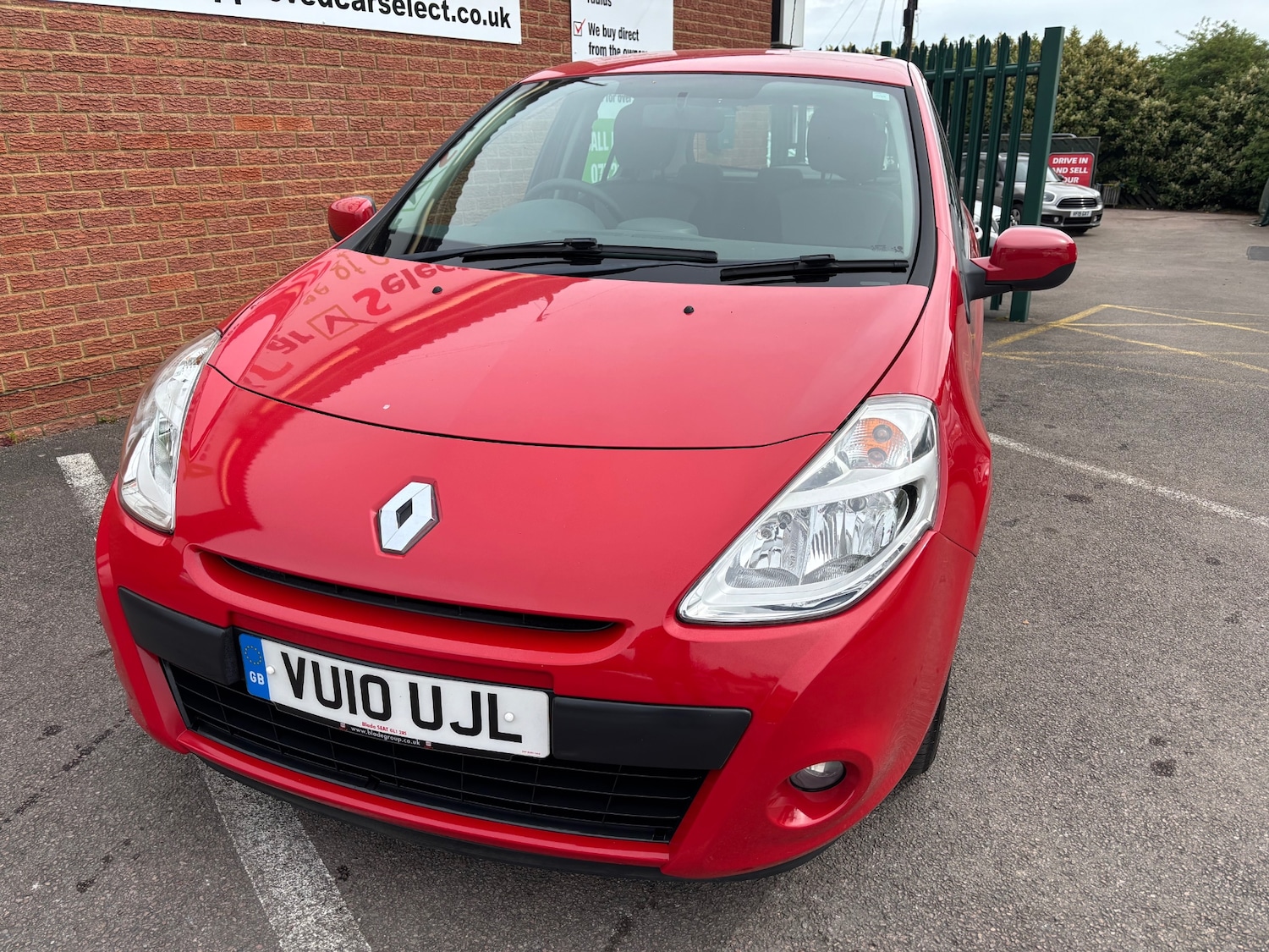 Used Renault Clio 2010 for sale - 78177180: Photo 4
