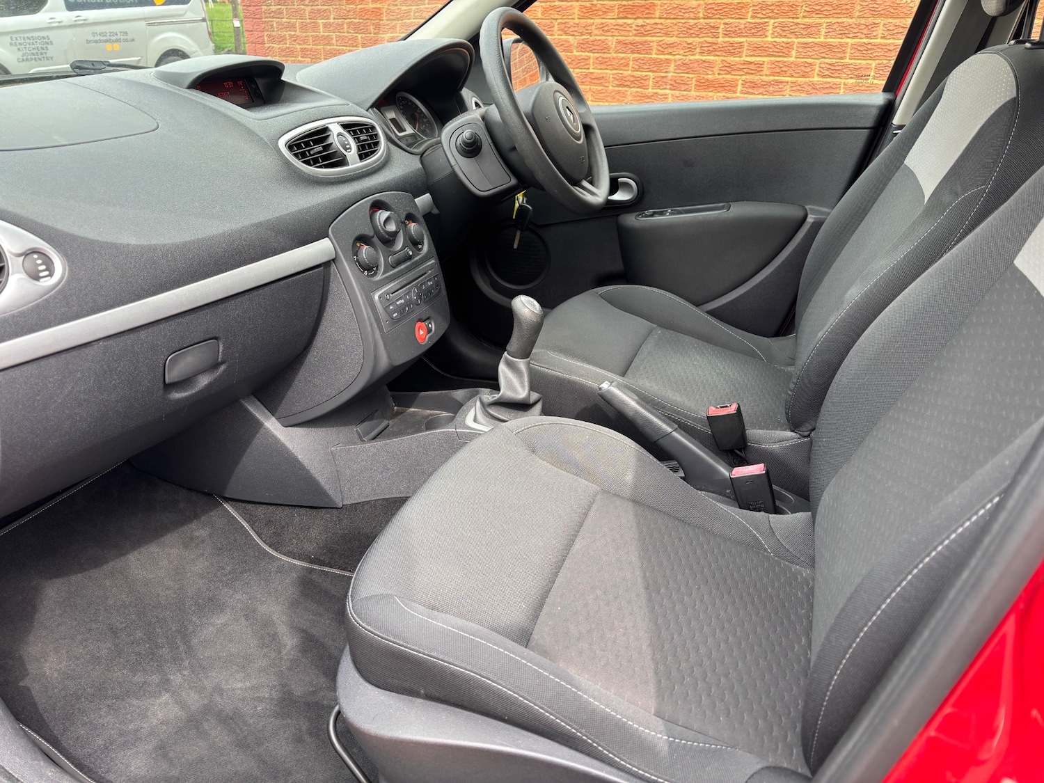 Used Renault Clio 2010 for sale - 78177180: Photo 8