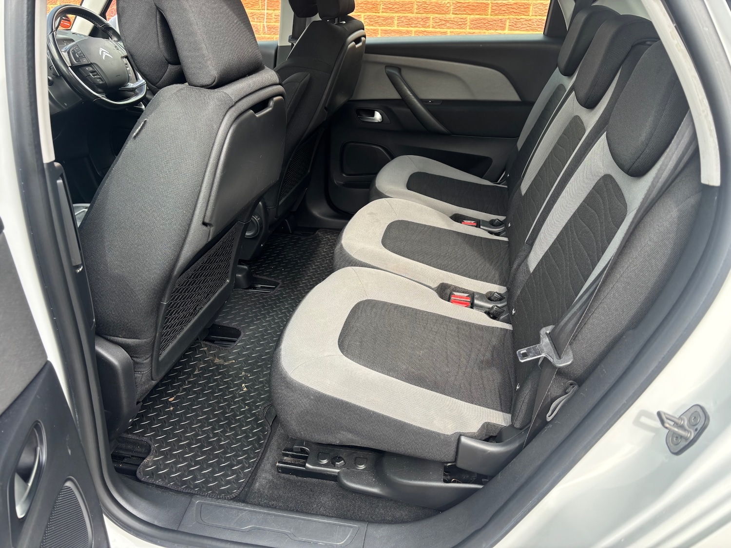 Used Citroen C4 Picasso 2015 for sale - 77984534: Photo 13