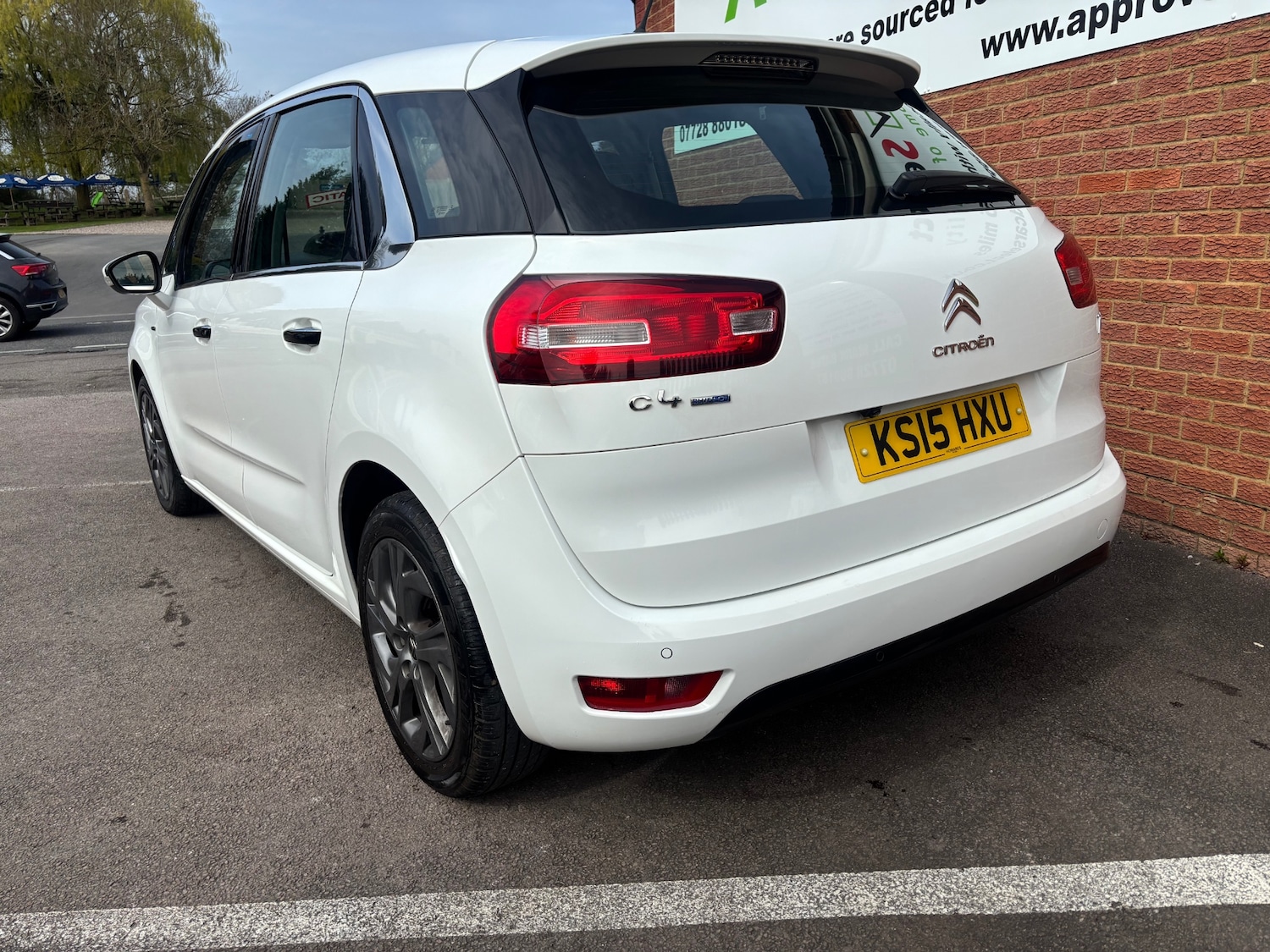 Used Citroen C4 Picasso 2015 for sale - 77984534: Photo 6