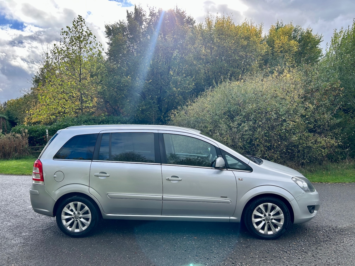 Used Vauxhall Zafira 2014 for sale - 76379911: Photo 2