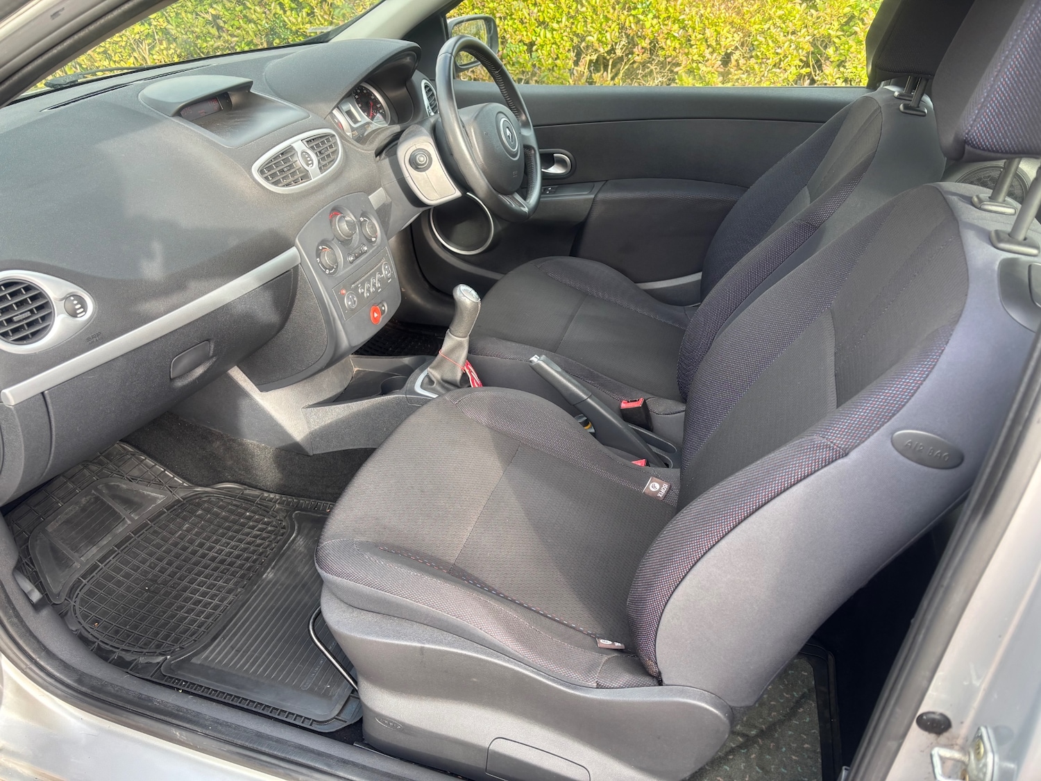 Used Renault Clio 2006 for sale - 76455094: Photo 13