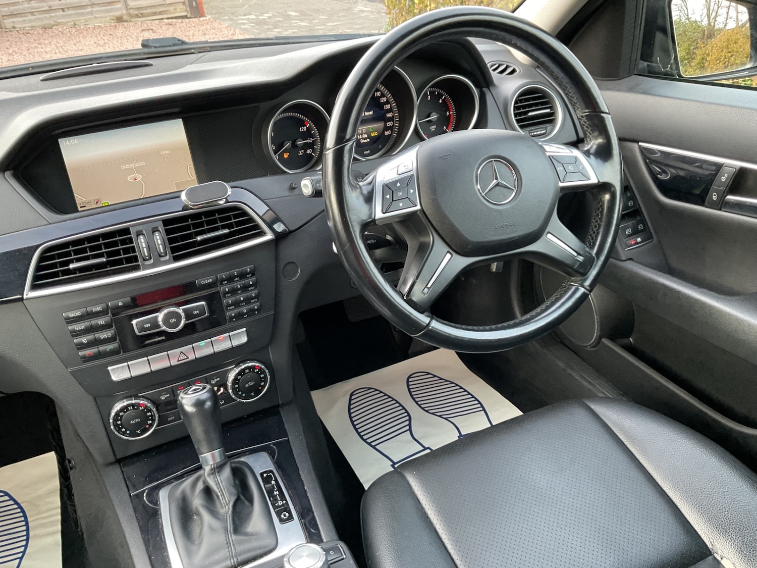 Used Mercedes-Benz C Class 2014 for sale - 77715029: Photo 16