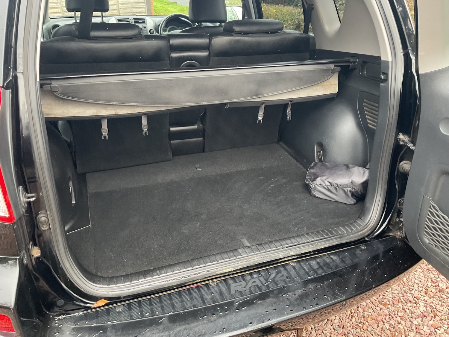 Used Toyota RAV4 2011 for sale - 76653730: Photo 10