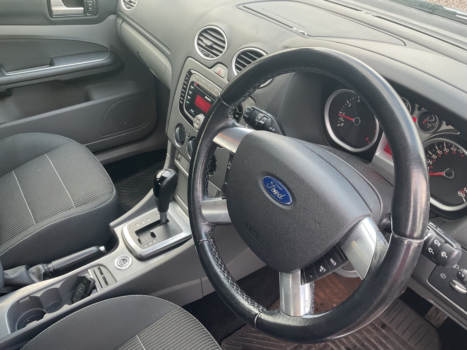 Used Ford Focus 2011 for sale - 76653736: Photo 13