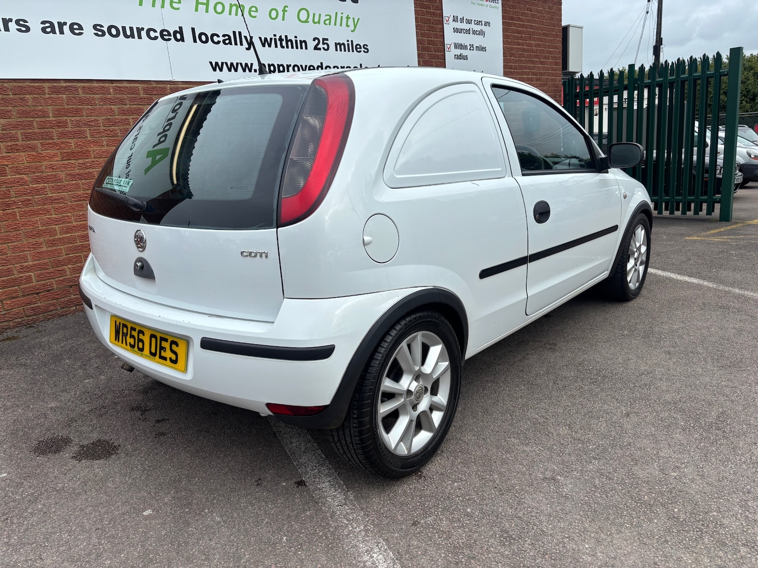 Used Vauxhall Corsa 2006 for sale - 77918792: Photo 7