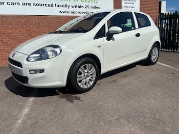 Used Fiat Punto 2015 for sale - 78150585: Photo