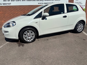 Used Fiat Punto 2015 for sale - 78150585: Photo