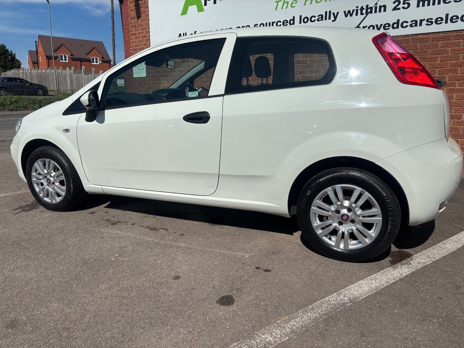 Used Fiat Punto 2015 for sale - 78150585: Photo 5