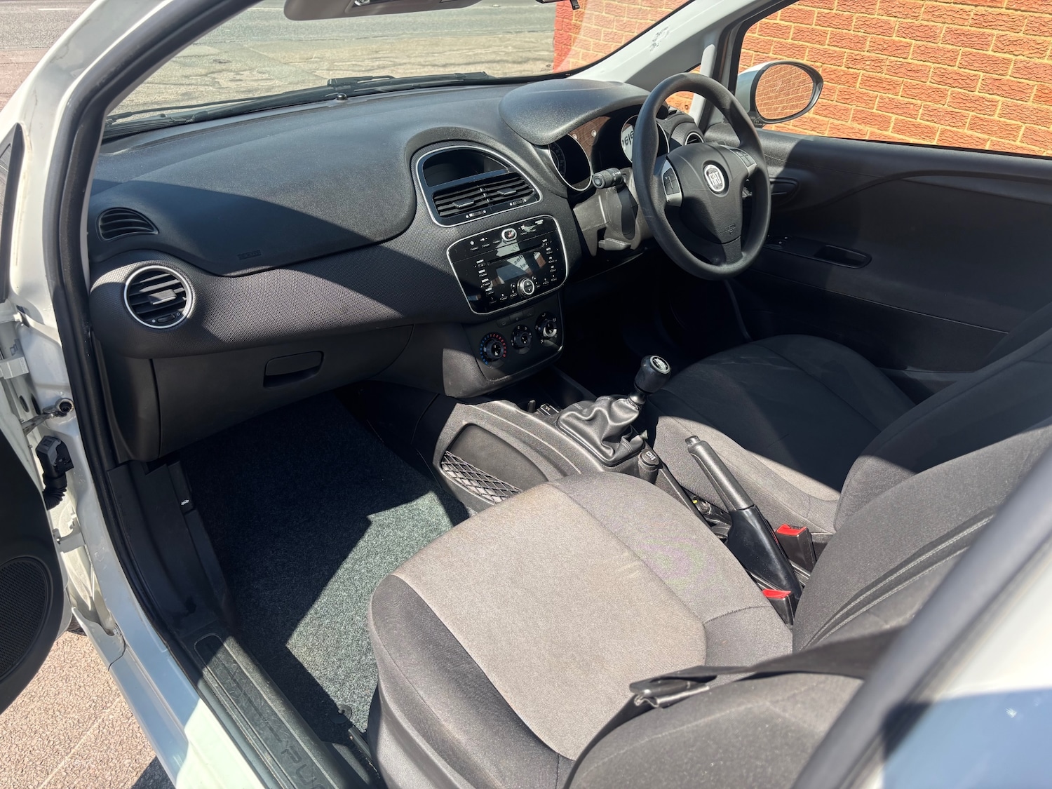 Used Fiat Punto 2015 for sale - 78150585: Photo 7