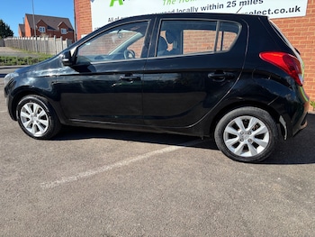Used Hyundai i20 2013 for sale - 78740181: Photo