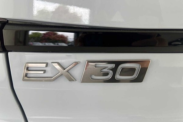 Used Volvo EX30 2025 for sale - 76254945: Photo 37
