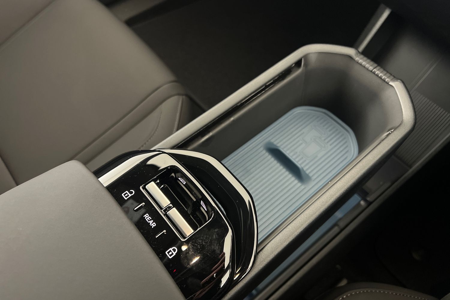 Used Volvo EX30 2025 for sale - 76254989: Photo 13