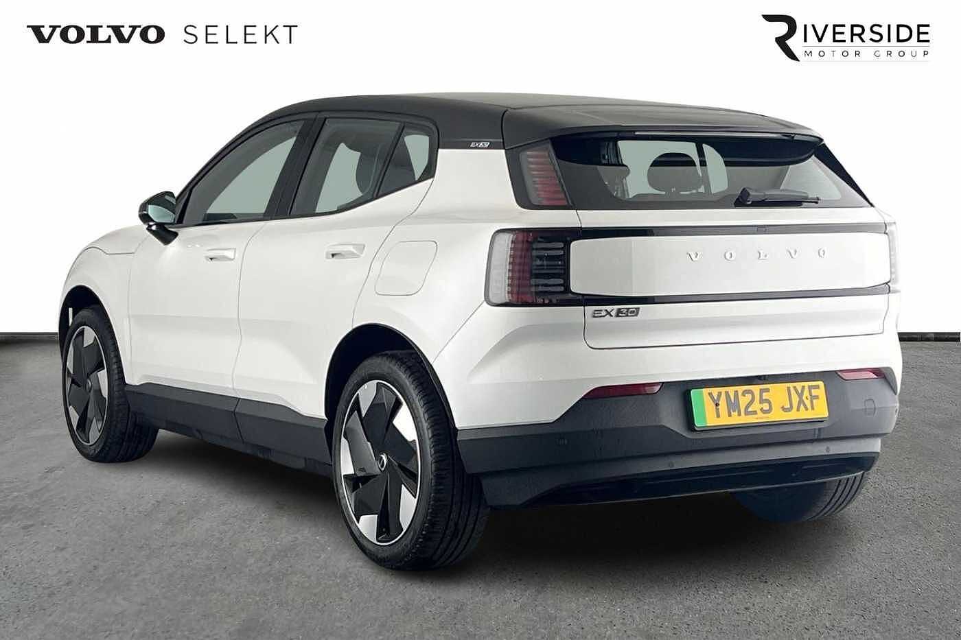 Used Volvo EX30 2025 for sale - 76254989: Photo 3