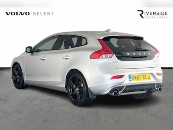 Used Volvo V40 2017 for sale - 78724544: Photo