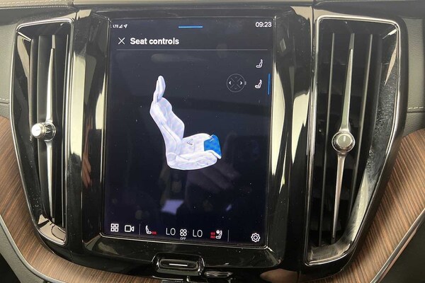 Used Volvo XC60 2022 for sale - 75439929: Photo 34