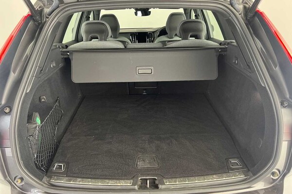 Used Volvo XC60 2022 for sale - 75439929: Photo 8