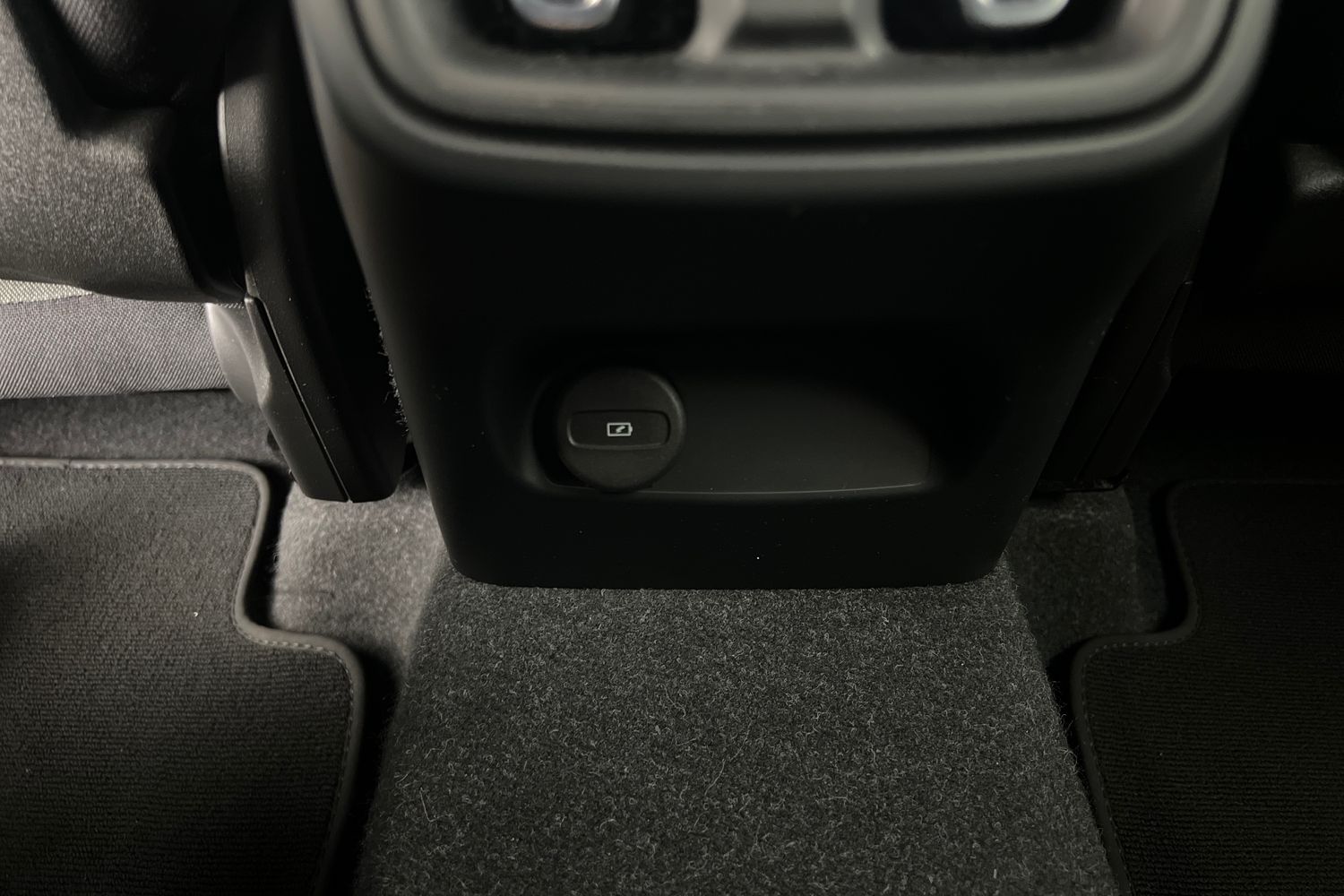 Used Volvo XC40 2023 for sale - 76696522: Photo 27