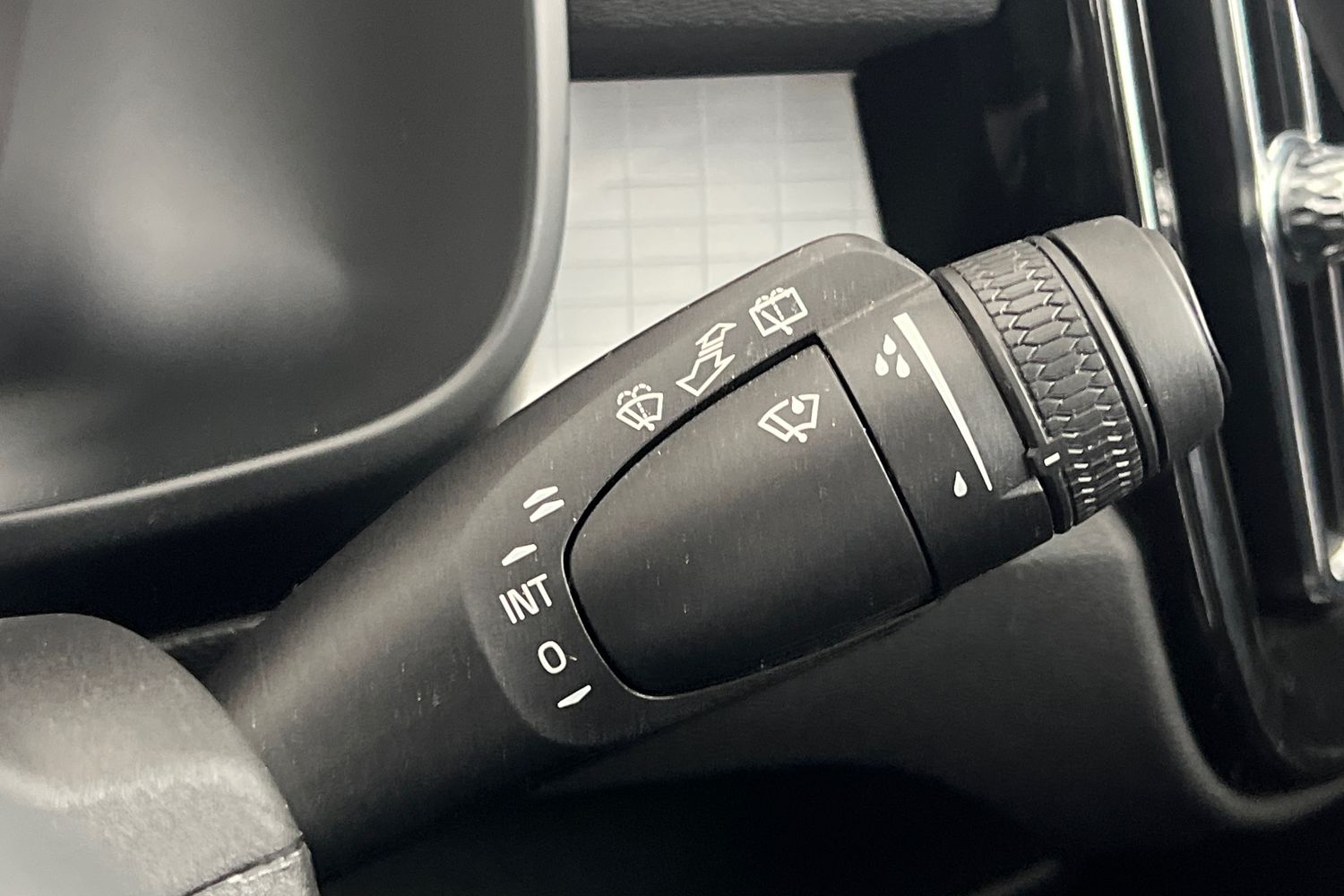 Used Volvo XC40 2023 for sale - 76696522: Photo 36