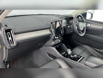 Used Volvo XC40 2022 for sale - 79230105: Photo
