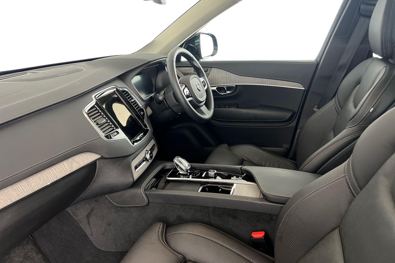 Used Volvo XC90 2024 for sale - 76332258: Photo 2