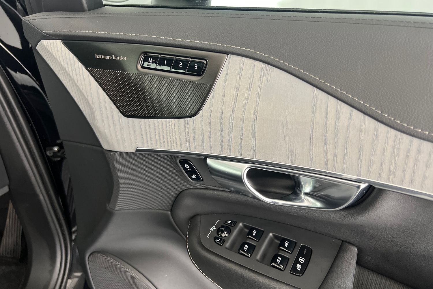 Used Volvo XC90 2024 for sale - 76332258: Photo 30