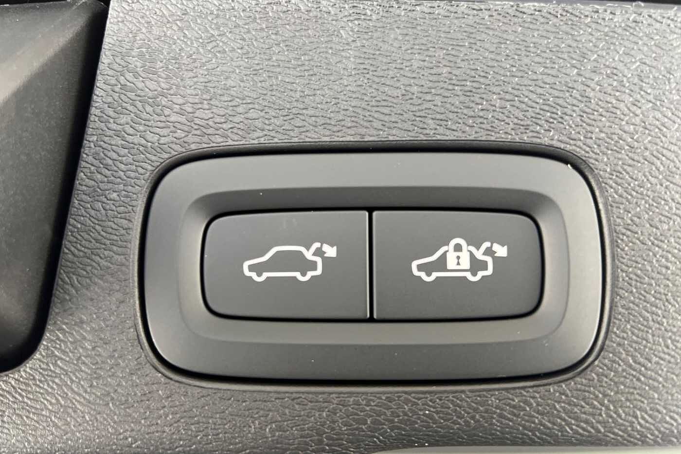 Used Volvo XC60 2025 for sale - 76479930: Photo 21