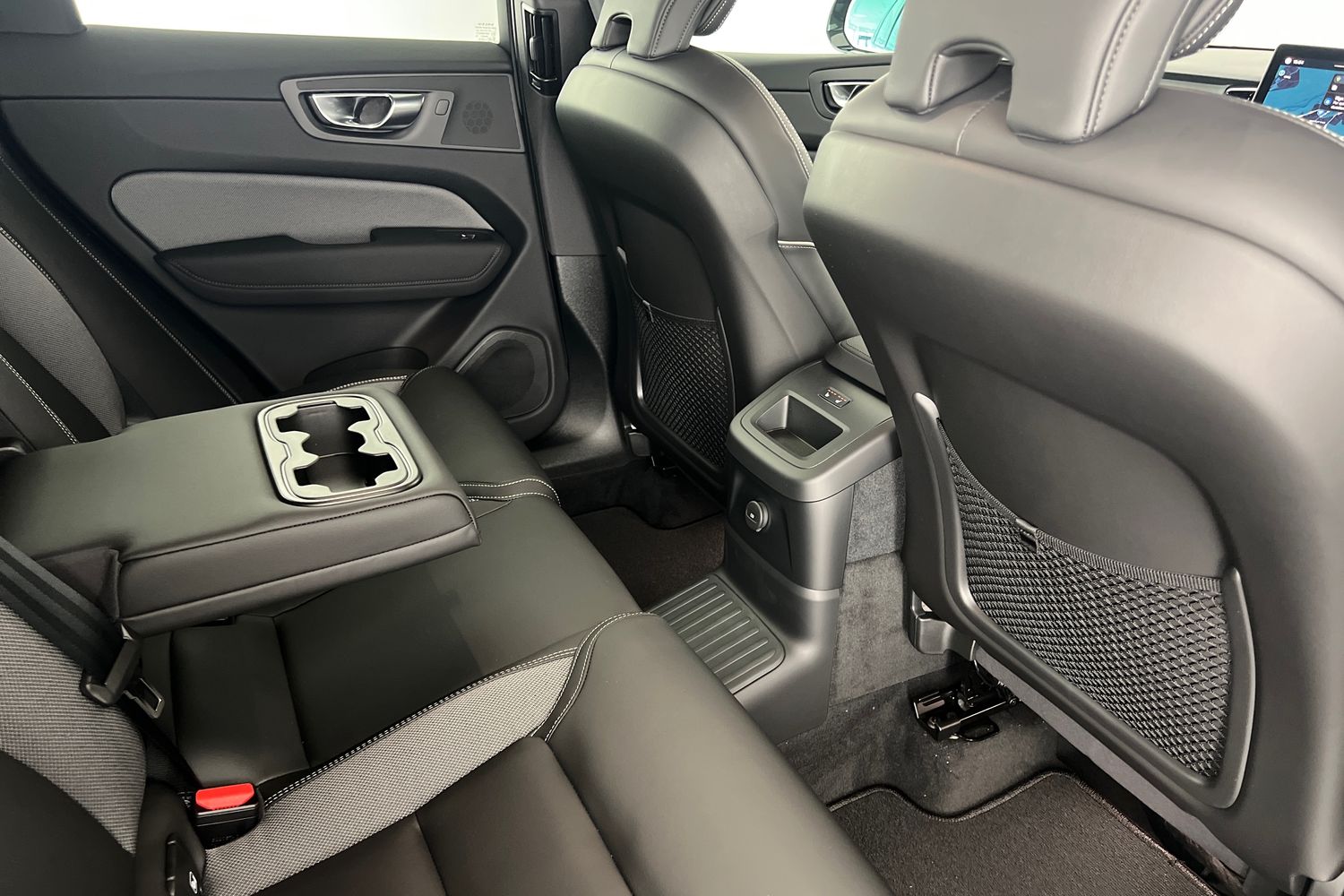 Used Volvo XC60 2025 for sale - 76479930: Photo 28