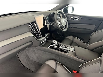 Used Volvo XC60 2025 for sale - 76479930: Photo
