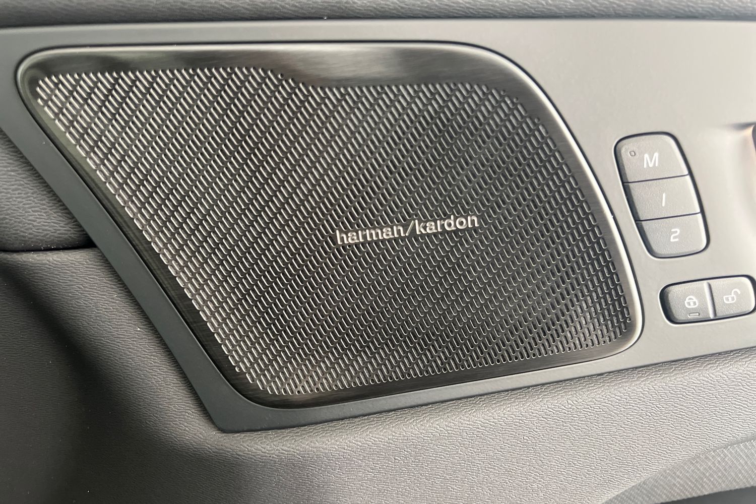 Used Volvo XC60 2025 for sale - 76479930: Photo 30