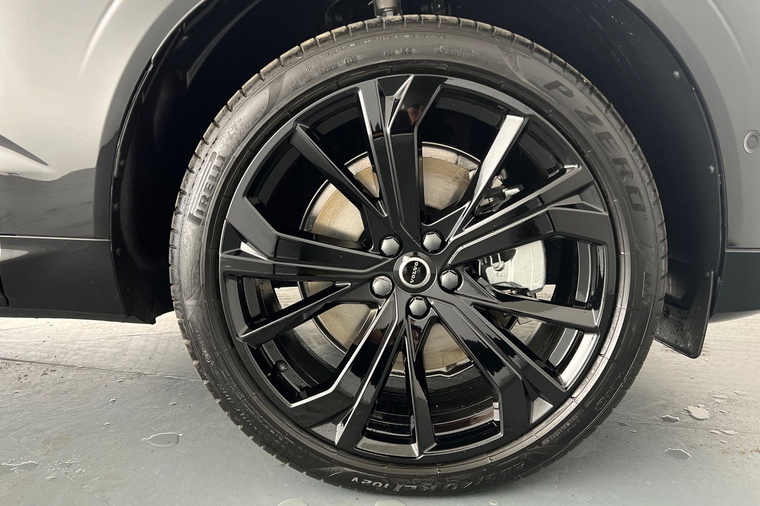 Used Volvo XC60 2025 for sale - 76479930: Photo 5