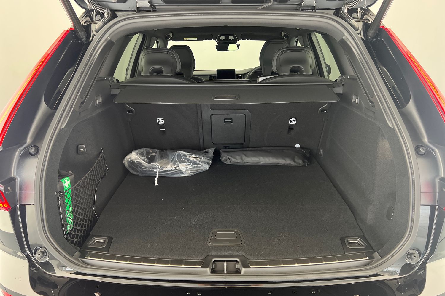 Used Volvo XC60 2025 for sale - 76479930: Photo 8