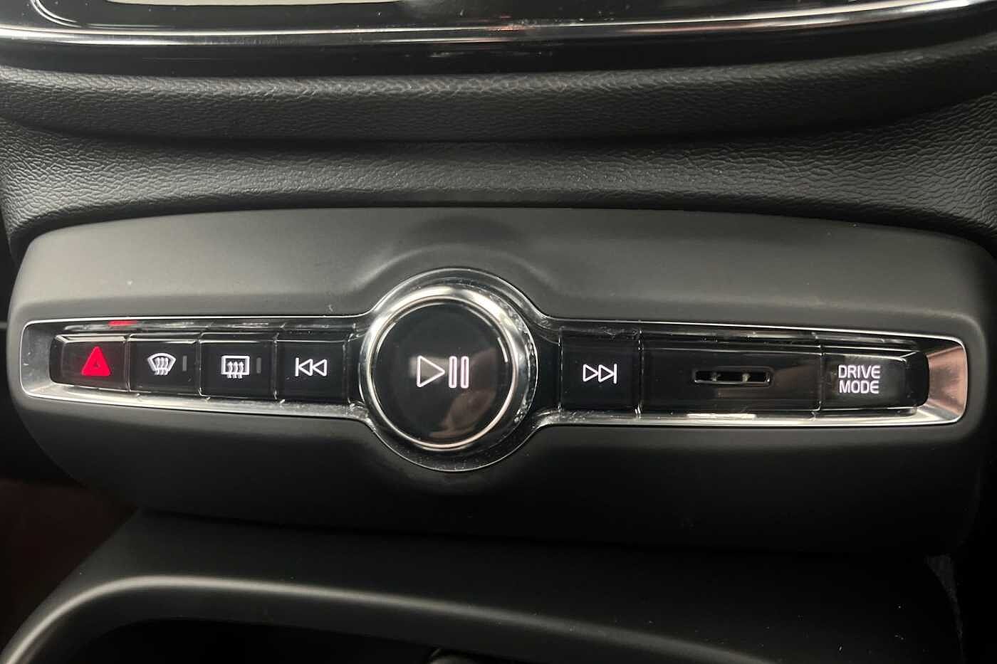 Used Volvo XC40 2021 for sale - 76302412: Photo 14