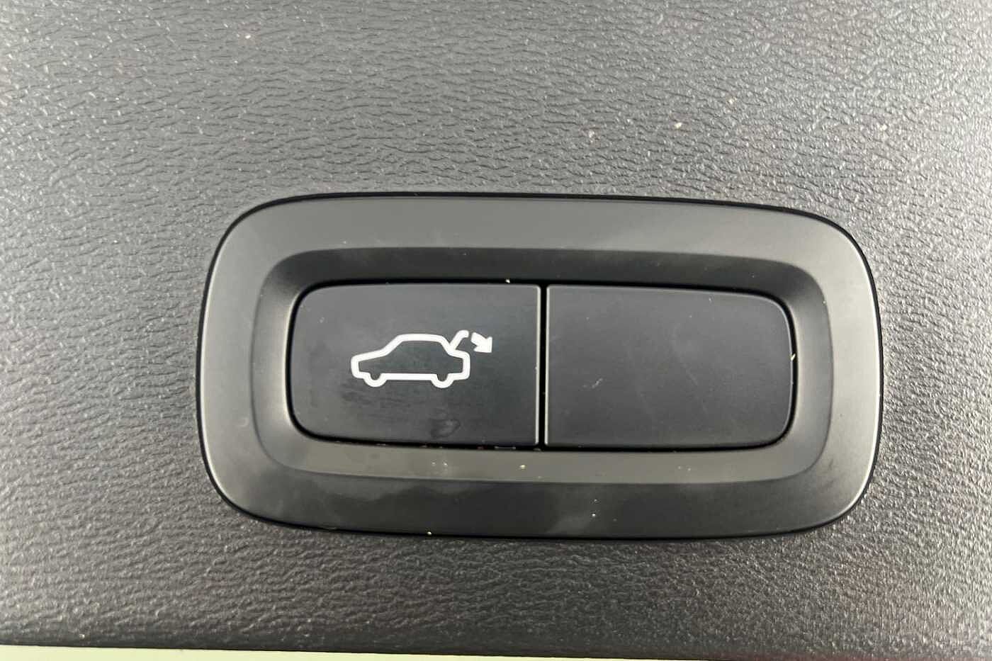 Used Volvo XC40 2021 for sale - 76302412: Photo 22