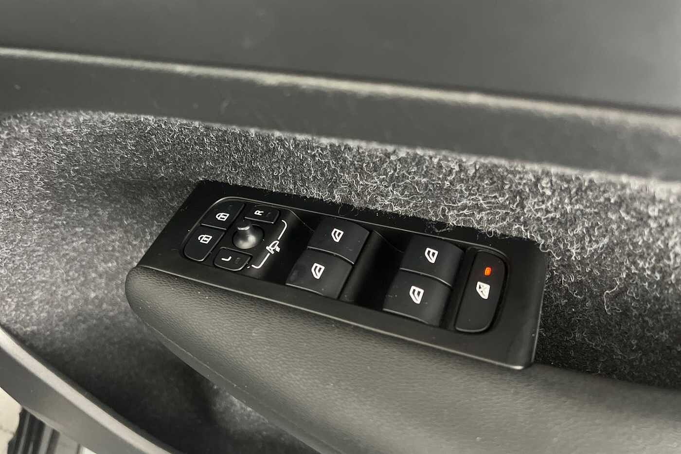 Used Volvo XC40 2021 for sale - 76302412: Photo 28