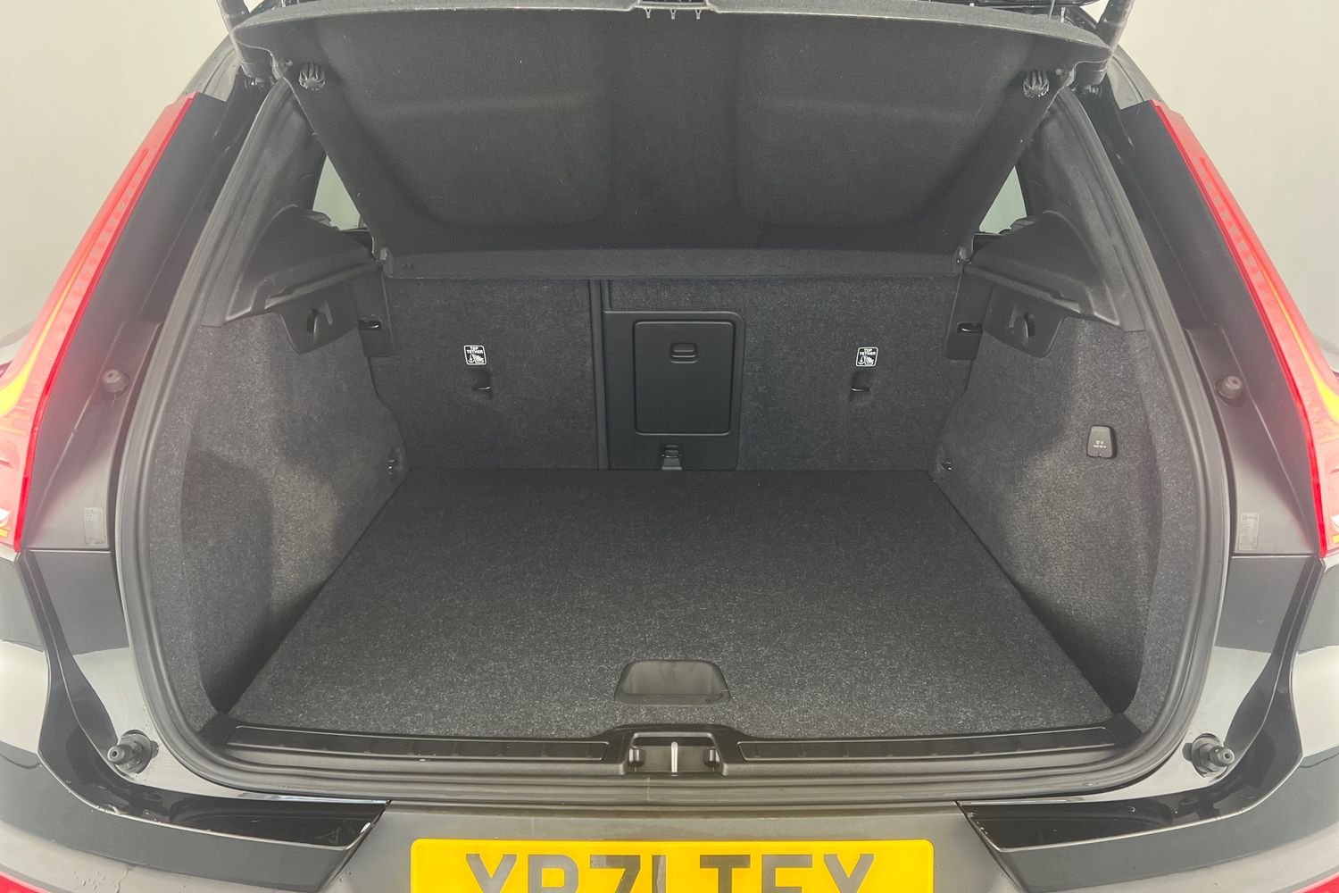 Used Volvo XC40 2021 for sale - 76302412: Photo 8