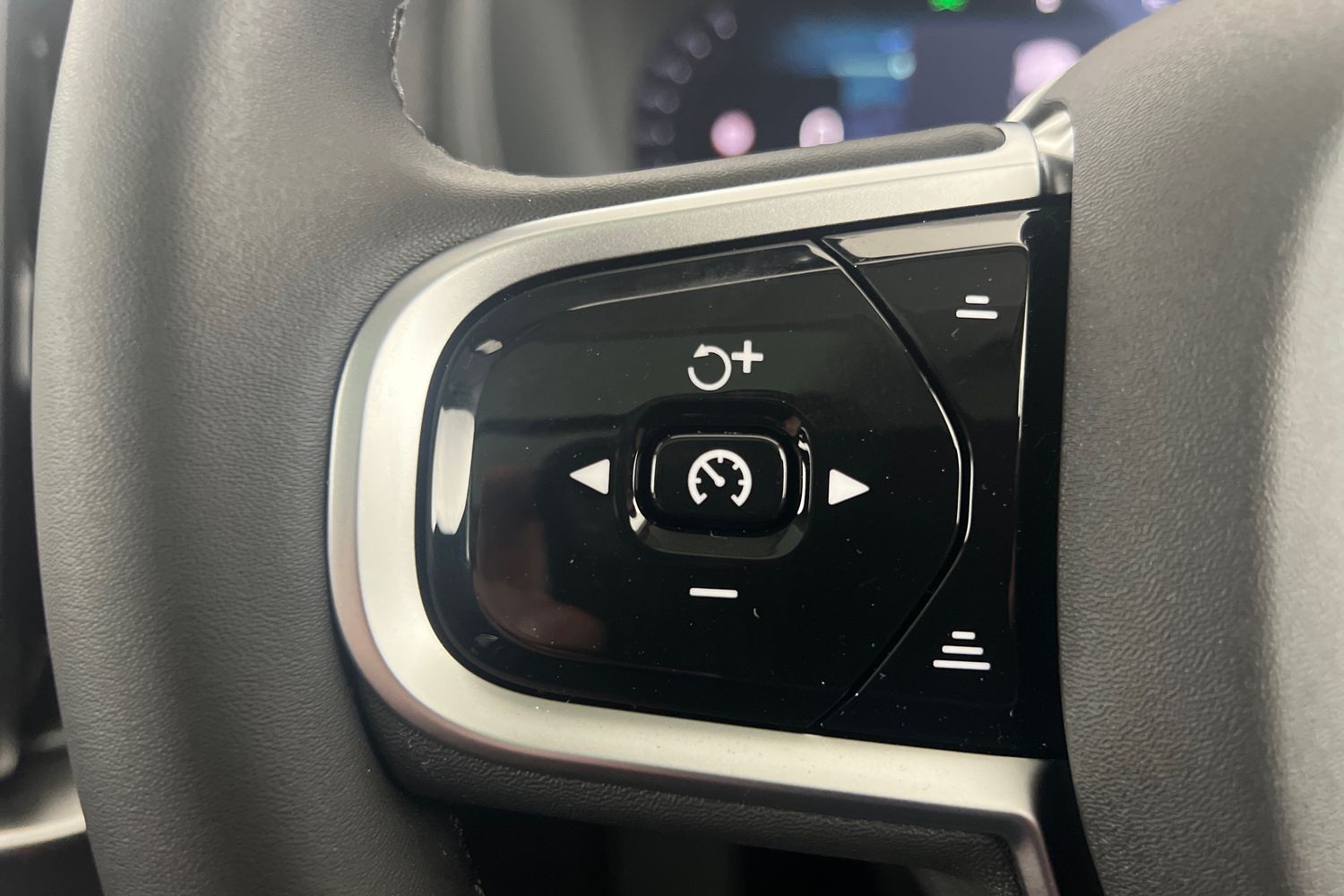 Used Volvo XC90 2025 for sale - 76007932: Photo 11