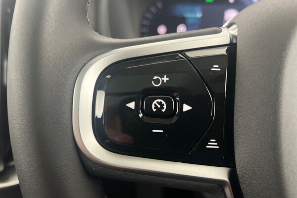 Used Volvo XC90 2025 for sale - 76007932: Photo 11