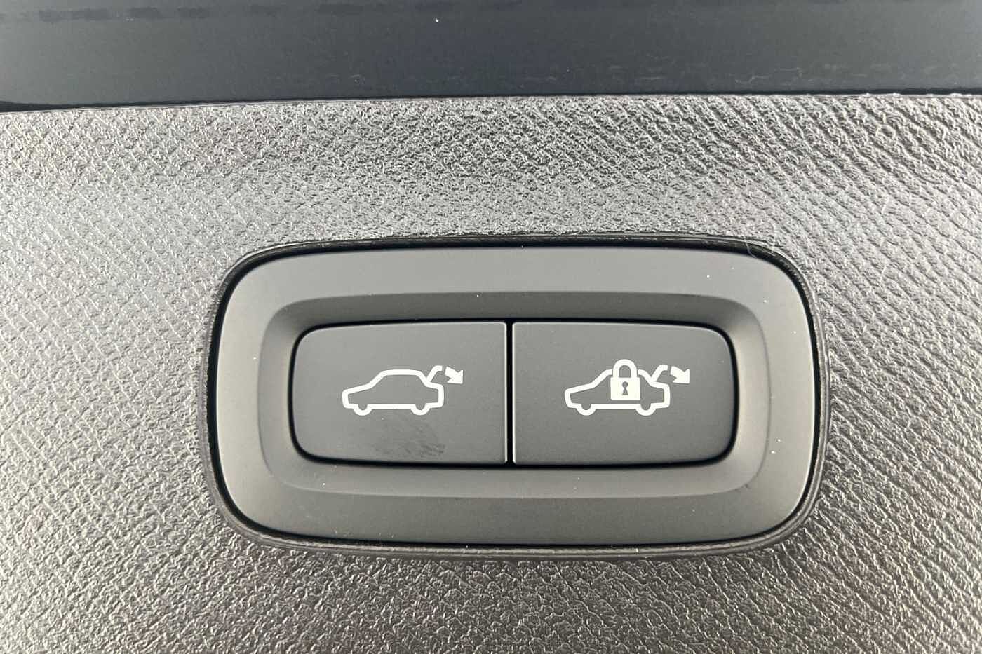 Used Volvo XC90 2025 for sale - 76007932: Photo 23